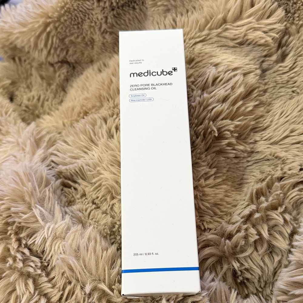 Medicube Zero Pore Blackhead Cleansing Oil